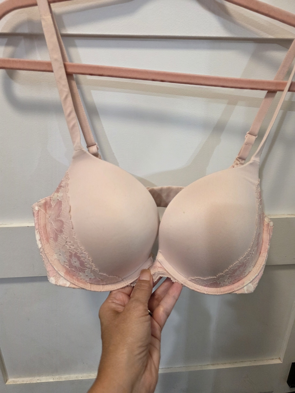 Victoria's Secret Blush Pink Floral Lace-Trim Push up Bra 34 D